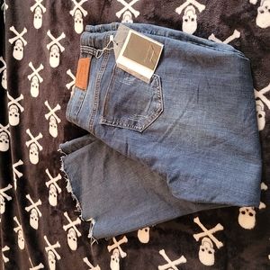 NWT Aiku DA MA jeans
